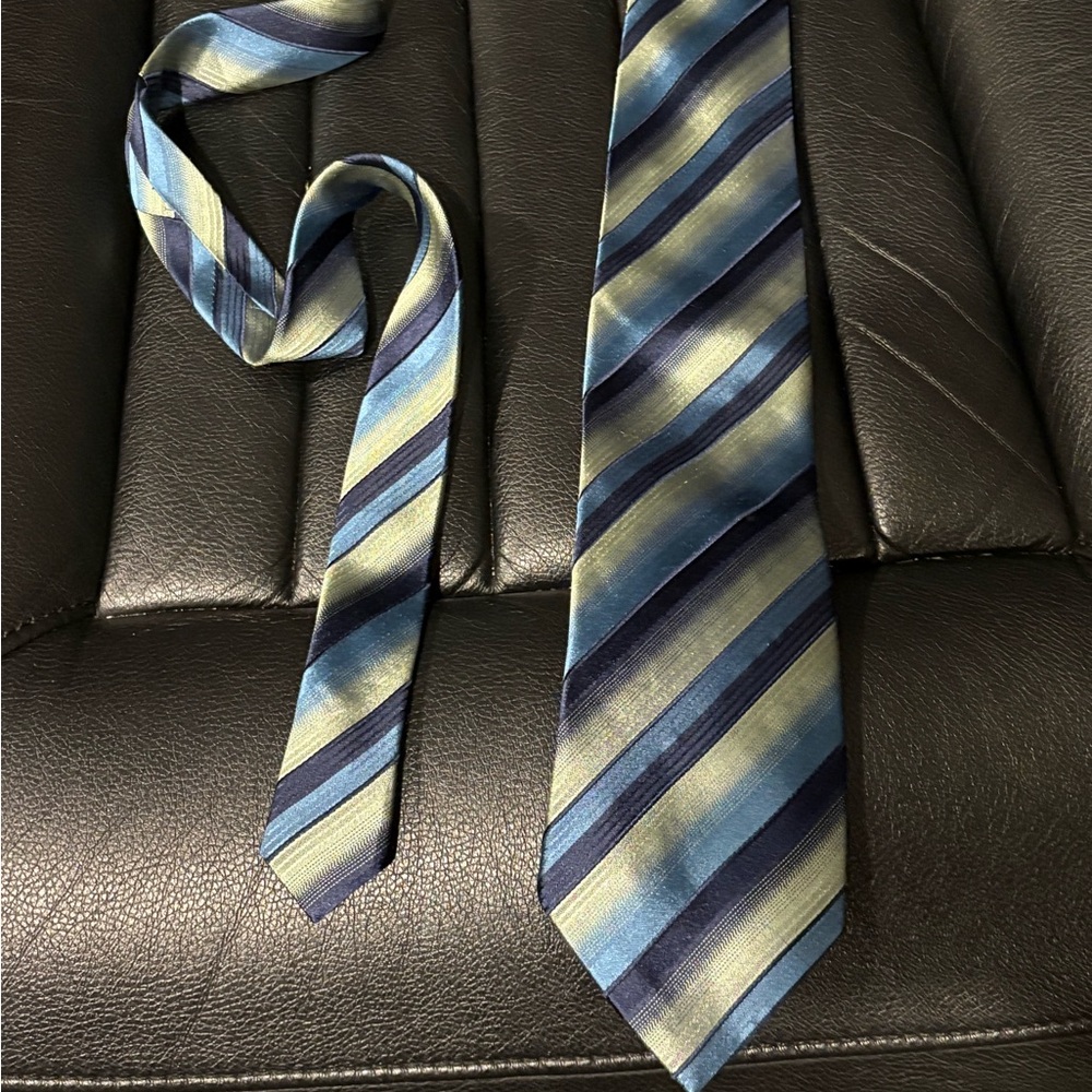 Men’s tie